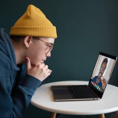 language_key_value.audio_translator.discover3